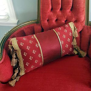 Fleur embroidered royal decorative throw pillow with insert - 18 x 10